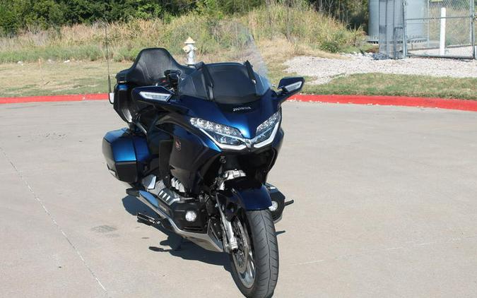 2019 Honda® Gold Wing Tour Pearl Hawkseye Blue
