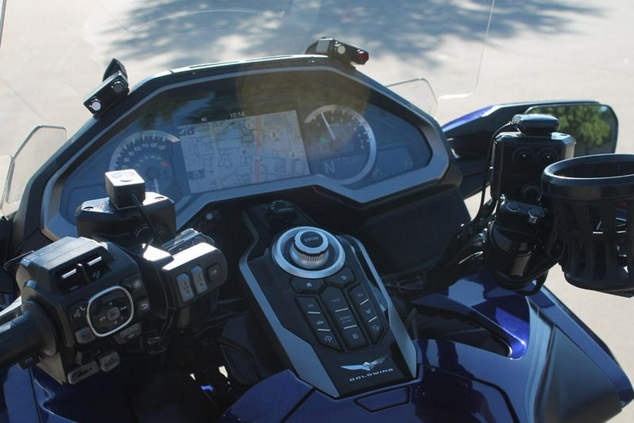 2019 Honda® Gold Wing Tour Pearl Hawkseye Blue