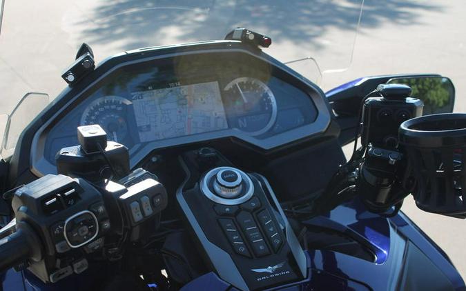 2019 Honda® Gold Wing Tour Pearl Hawkseye Blue