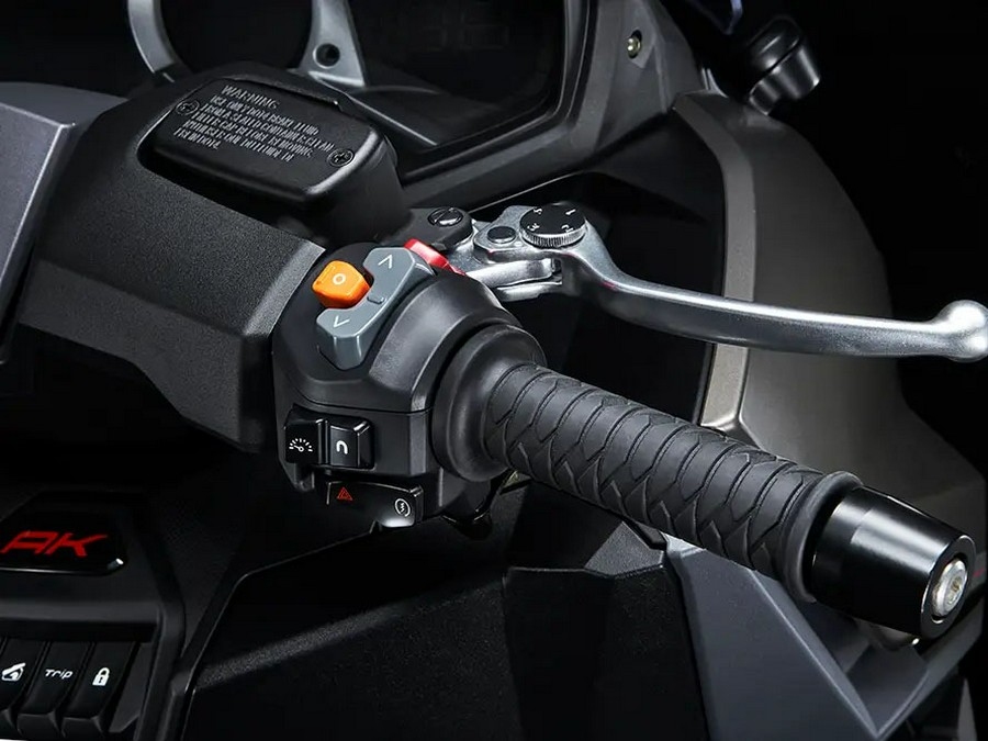 2026 Kymco AK 550i Premium