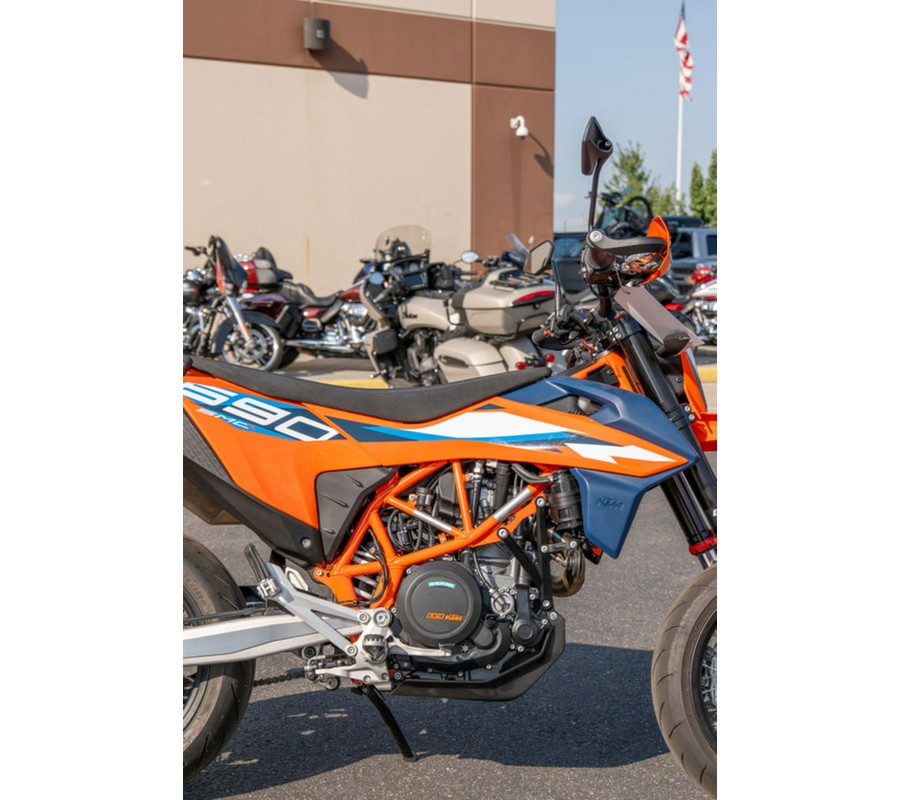 2023 KTM SMC 690 R