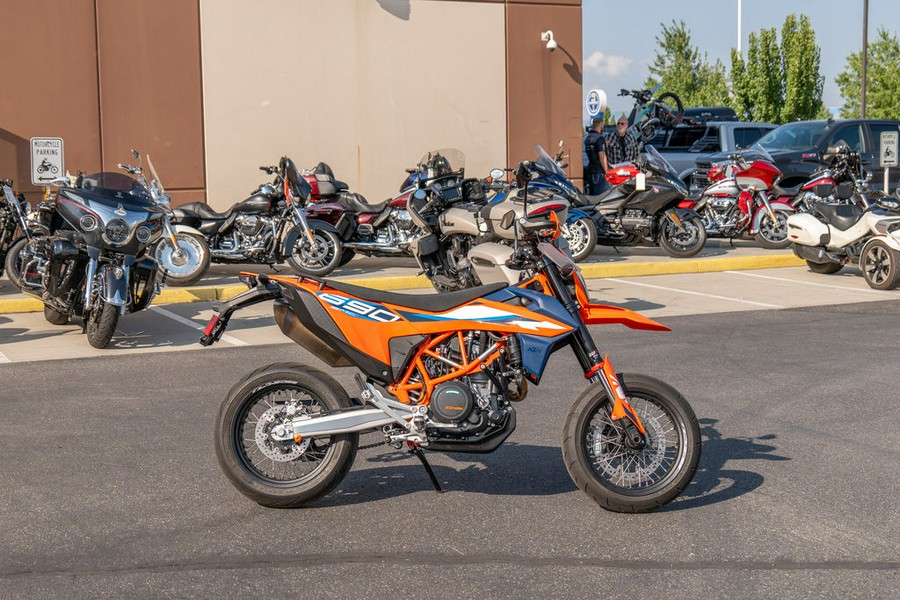 2023 KTM SMC 690 R