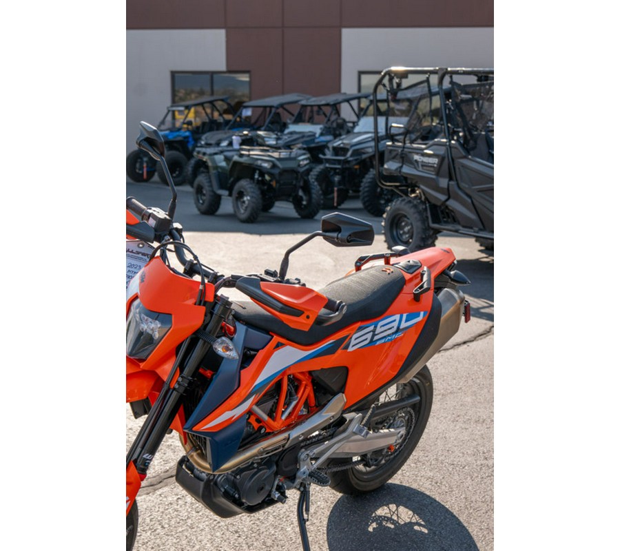 2023 KTM SMC 690 R