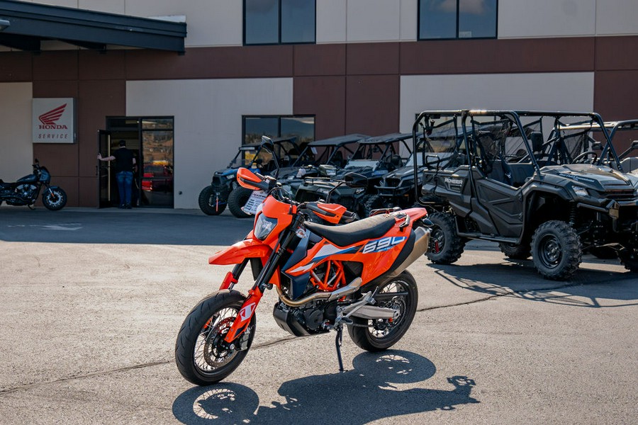 2023 KTM SMC 690 R