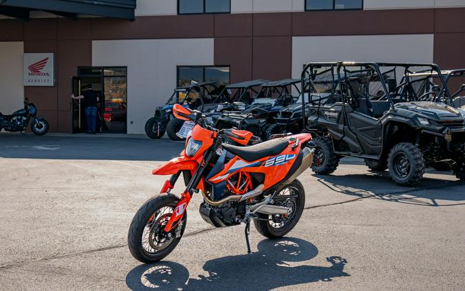 2023 KTM SMC 690 R