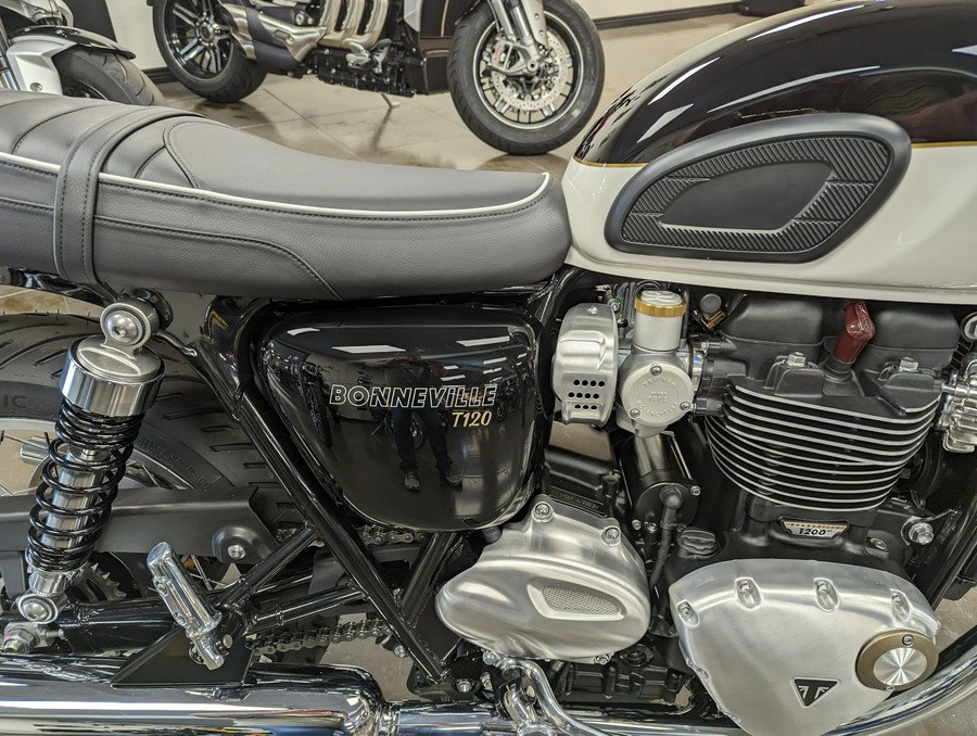 2024 Triumph Bonneville T120