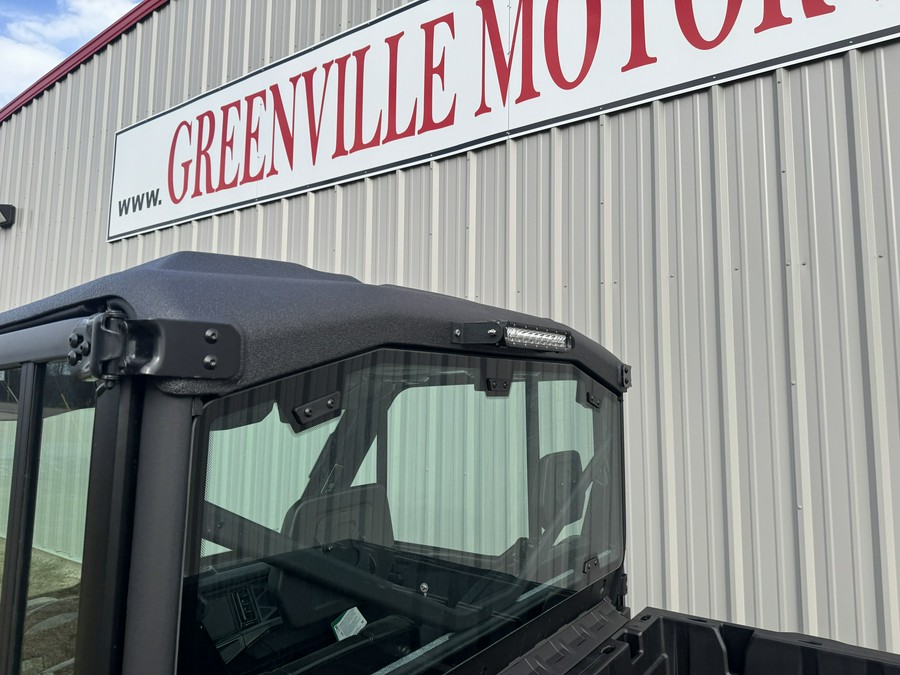 2026 Can-Am Defender XT CAB HD11