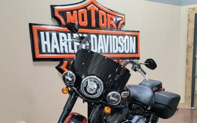 2024 Harley-Davidson® FLHCS - Heritage Classic