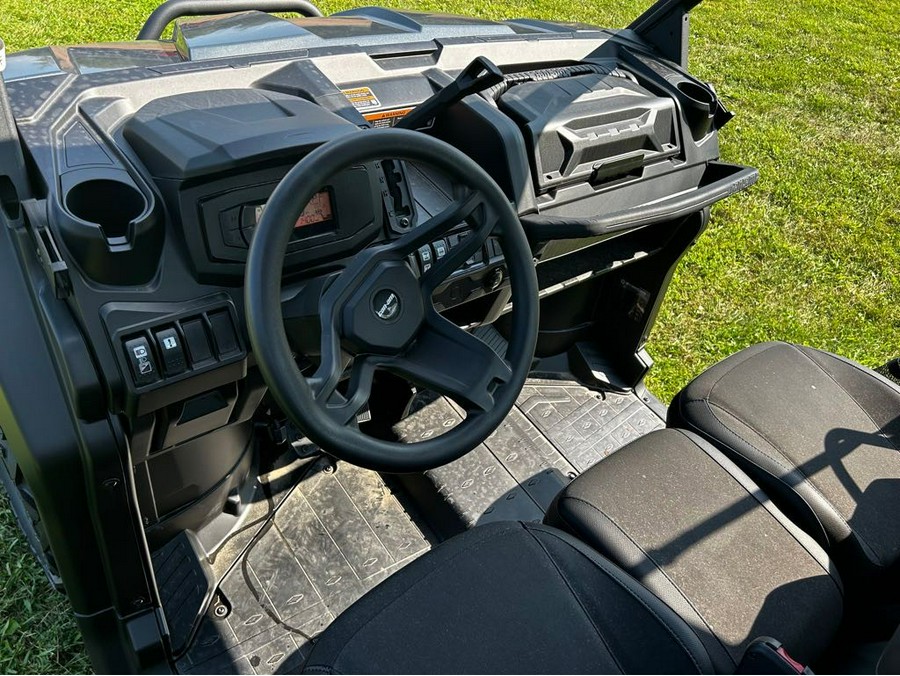 2024 Can-Am Defender XT HD7