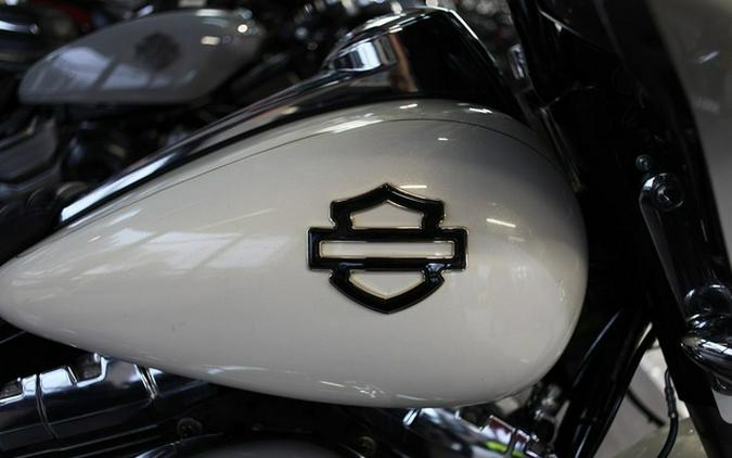 2015 Harley-Davidson FLHXS - Street Glide Special