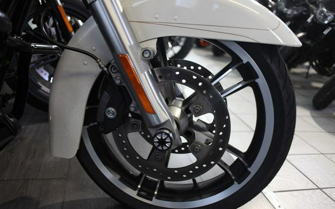 2015 Harley-Davidson FLHXS - Street Glide Special