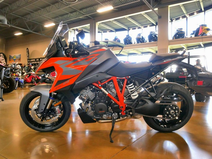 2023 KTM Super Duke 1290 GT