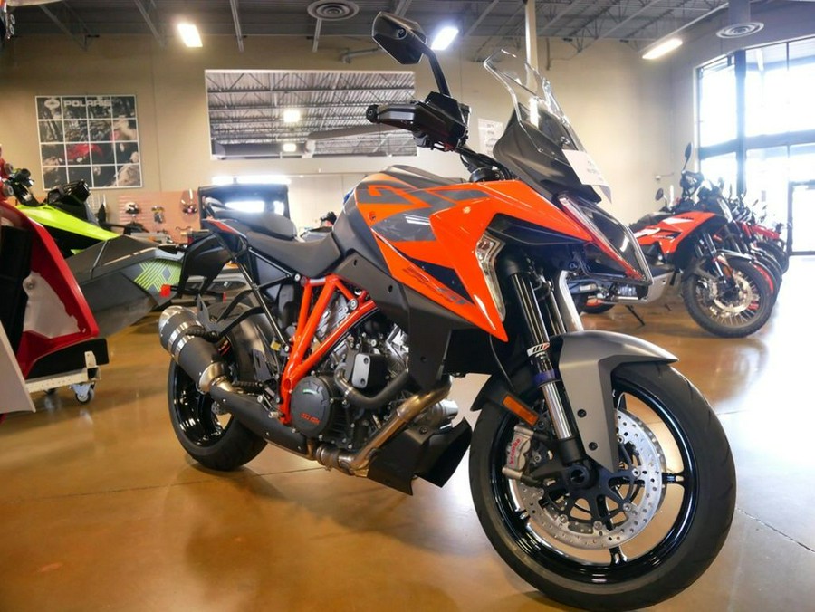 2023 KTM Super Duke 1290 GT