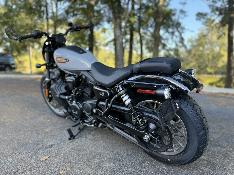 RH975S 2025 Nightster™ Special