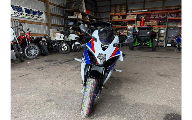 2027 GSX-R1000 - Suzuki