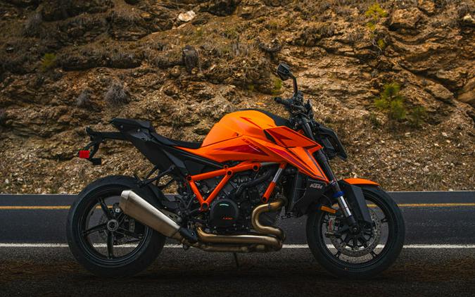 2024 KTM 1390 Super Duke R Evo First Look [17 Fast Facts]