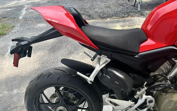 2021 Ducati Streetfighter V4 Ducati Red