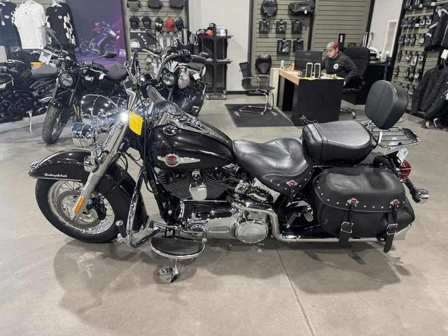 2017 Harley-Davidson® FLSTC - Heritage Softail® Classic