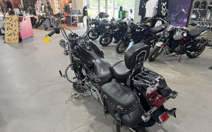 2017 Harley-Davidson® FLSTC - Heritage Softail® Classic