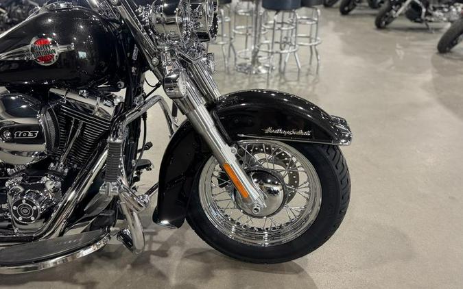 2017 Harley-Davidson® FLSTC - Heritage Softail® Classic