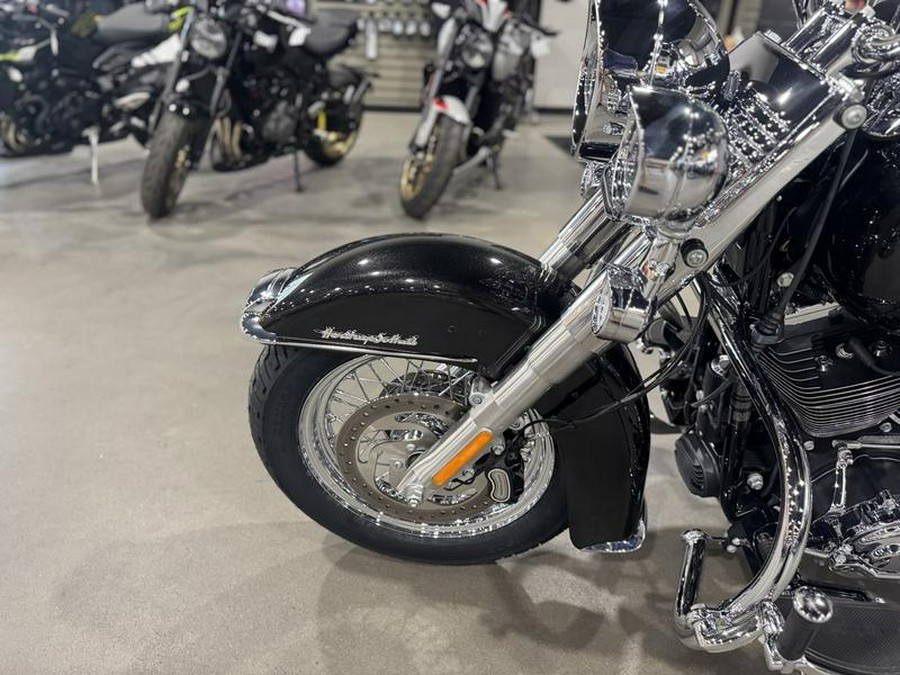 2017 Harley-Davidson® FLSTC - Heritage Softail® Classic