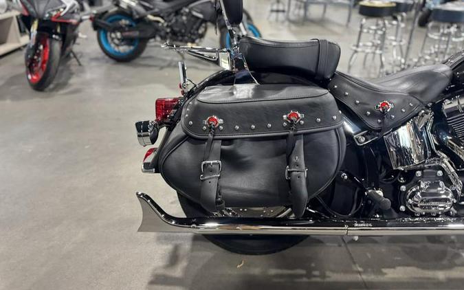 2017 Harley-Davidson® FLSTC - Heritage Softail® Classic