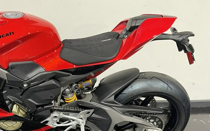 2026 Ducati Panigale V4 S Corse V4