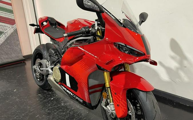 2026 Ducati Panigale V4 S Corse V4