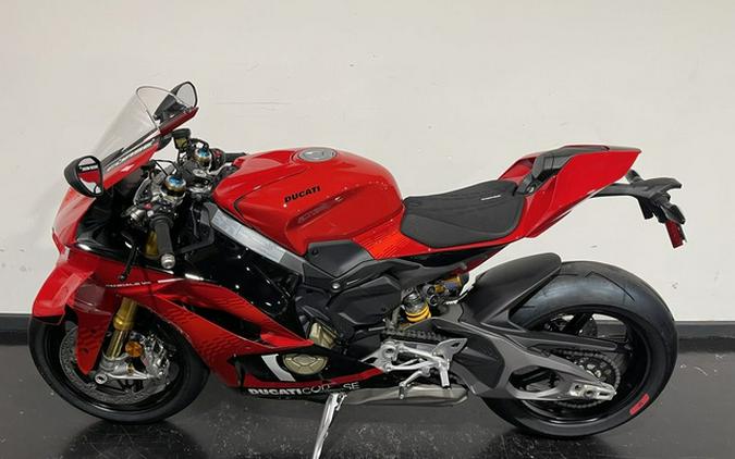 2026 Ducati Panigale V4 S Corse V4