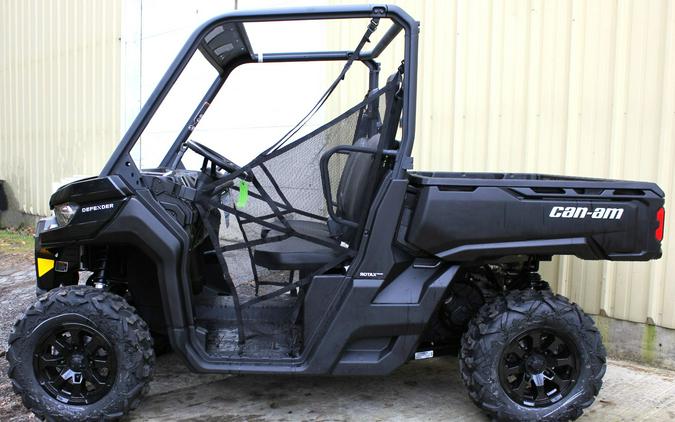 2023 Can-Am Defender DPS HD9