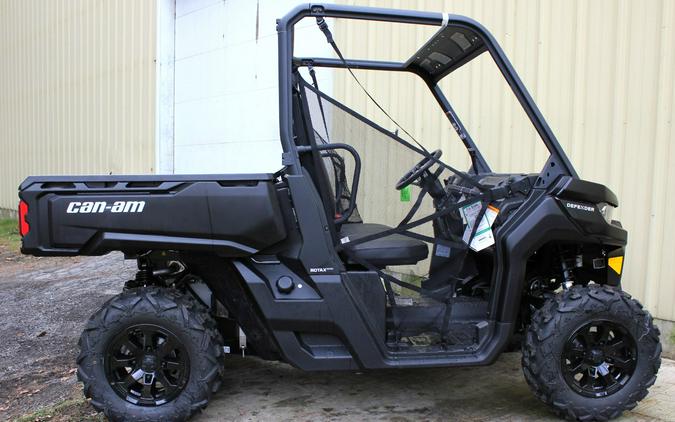 2023 Can-Am Defender DPS HD9