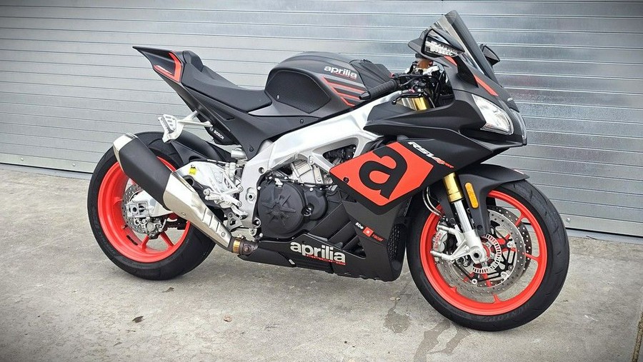 2016 Aprilia® RSV4 RR