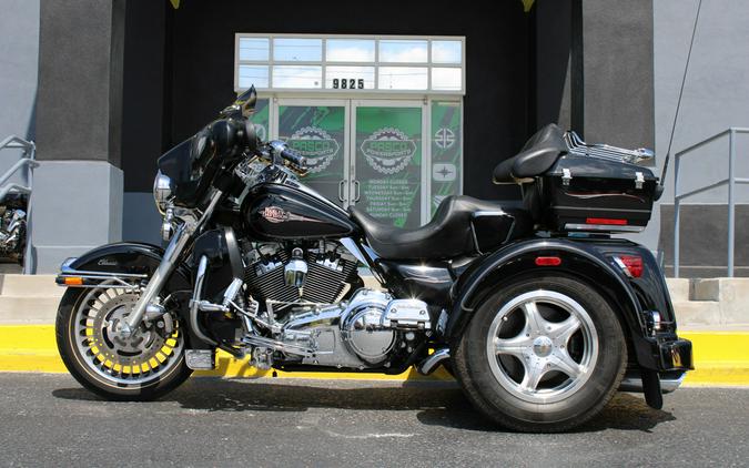 2009 Harley-Davidson® FLHTC