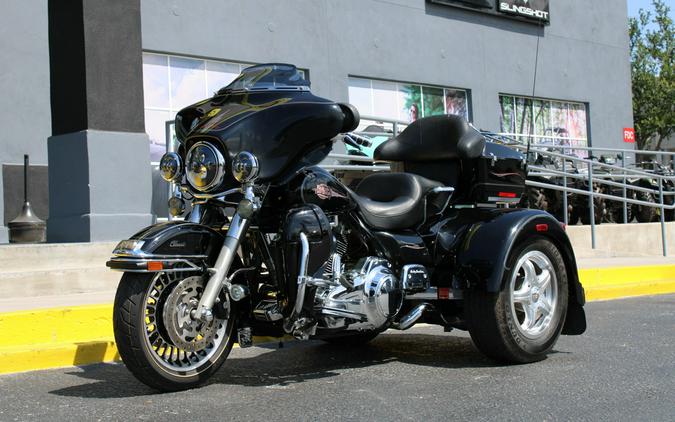 2009 Harley-Davidson® FLHTC