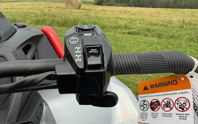 2025 Can-Am® Outlander X mr 1000R Hyper Silver & Legion Red