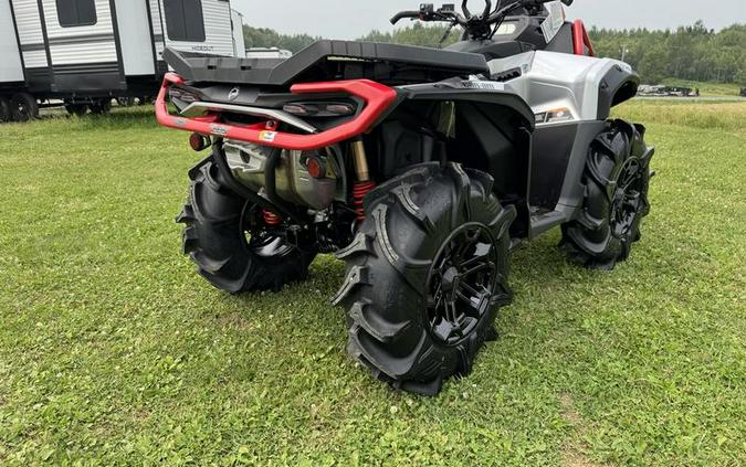 2025 Can-Am® Outlander X mr 1000R Hyper Silver & Legion Red