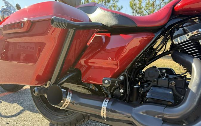 2018 Harley-Davidson® FLTRXS Road Glide® Special