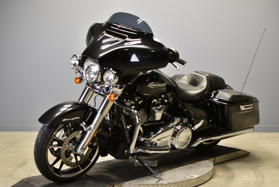 2022 Harley-Davidson Street Glide FLHX