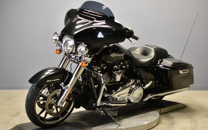 2022 Harley-Davidson Street Glide FLHX