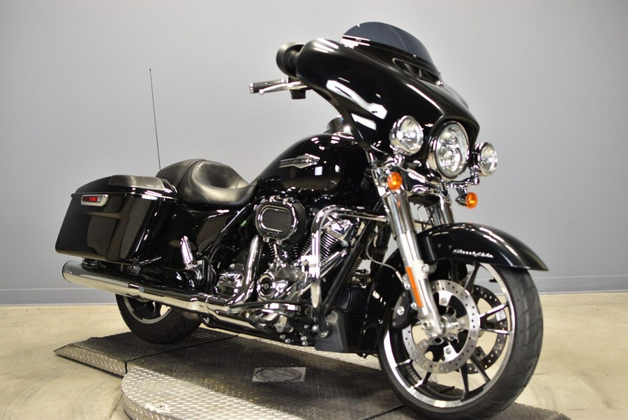 2022 Harley-Davidson Street Glide FLHX