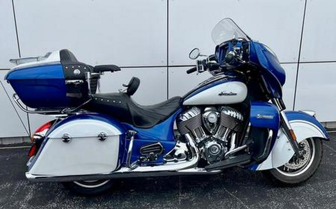 2019 Indian Motorcycle® Roadmaster® Icon Series Brilliant Blue/Pearl White