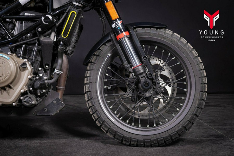 2022 Husqvarna SVARTPILEN 401