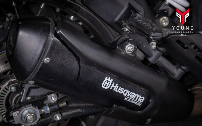 2022 Husqvarna SVARTPILEN 401