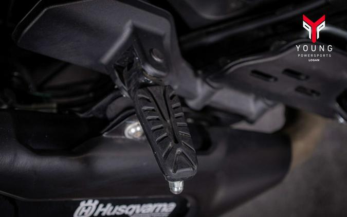 2022 Husqvarna SVARTPILEN 401