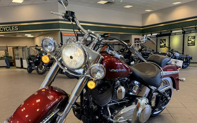2017 Harley-Davidson Softail Deluxe FLSTN