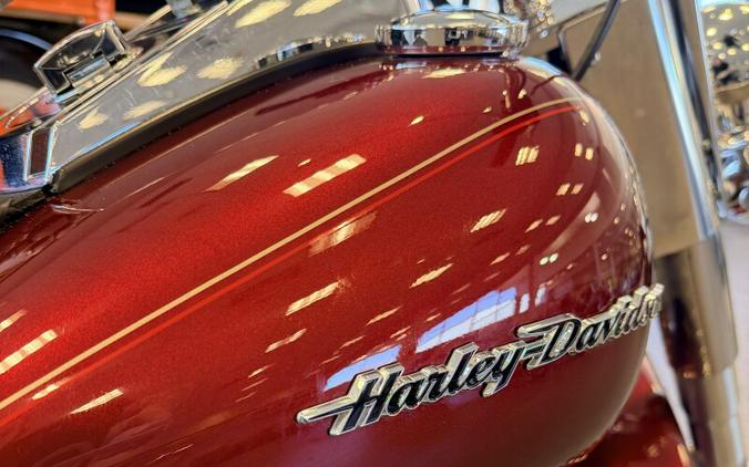 2017 Harley-Davidson Softail Deluxe FLSTN