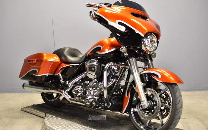 2014 Harley-Davidson Street Glide Special FLHXS