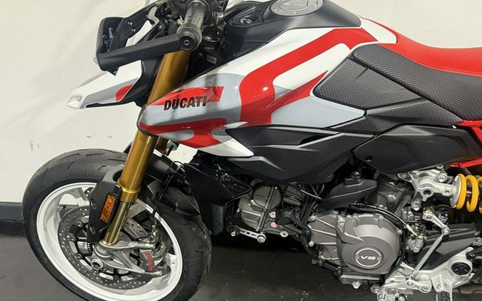 2026 Ducati Hypermotard V2 SP