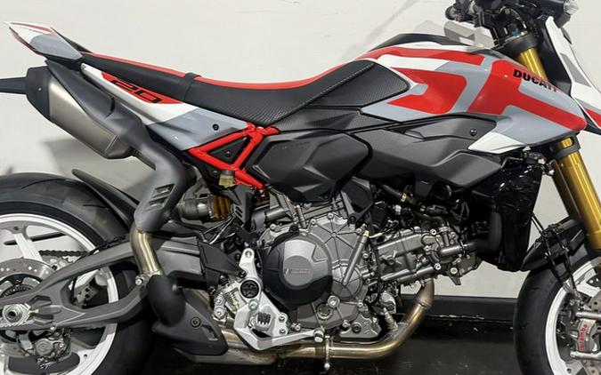 2026 Ducati Hypermotard V2 SP