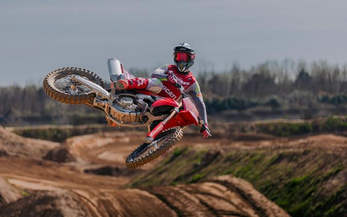 2026 Ducati Desmo450 MX